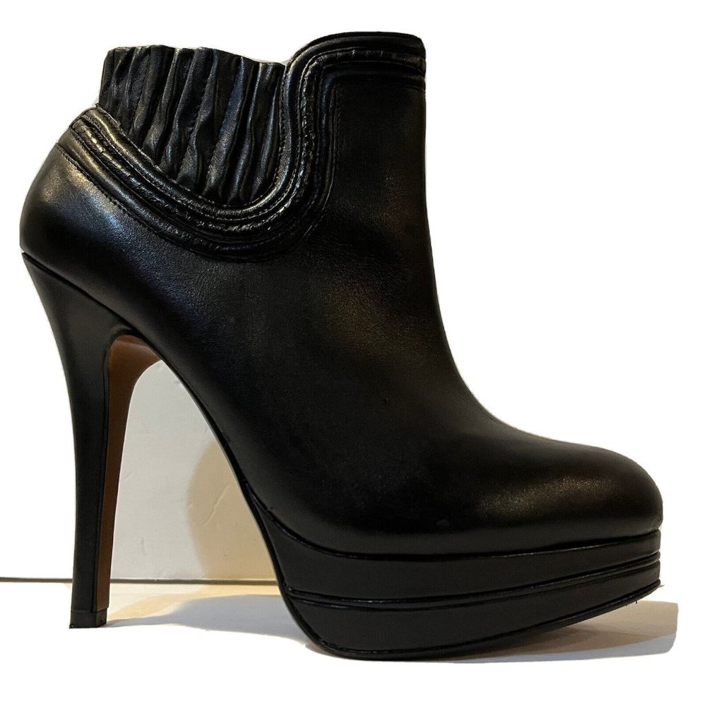 Max Studio Alana Black Leather Platform High Heel Booties Size 9